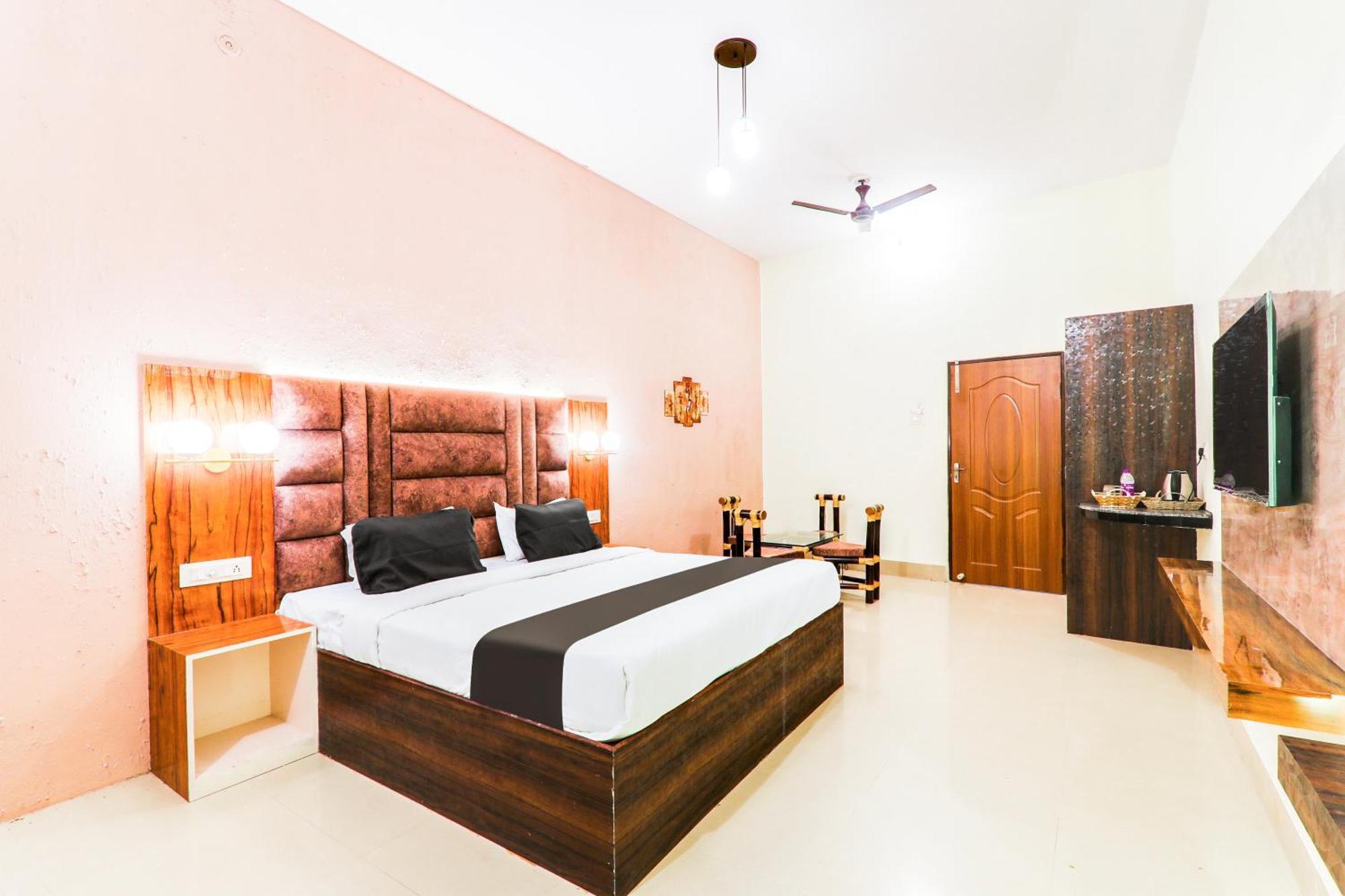 Hotel O Shree Hotel Mriduni Varanasi Esterno foto
